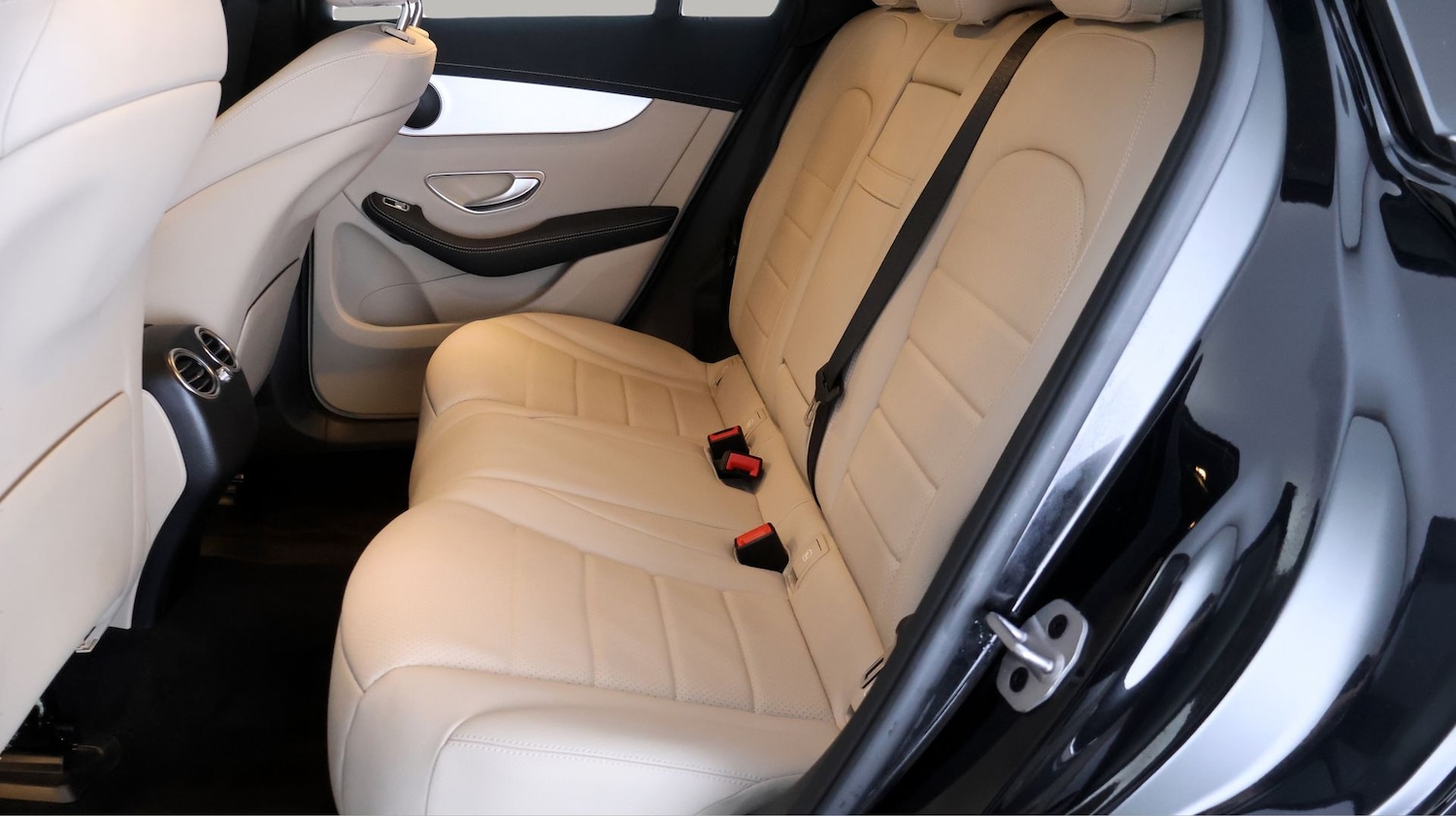 Used Mercedes-Benz EQC 2022 for sale - 77797733: Photo 15