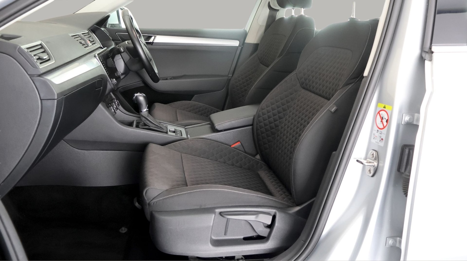 Used Skoda Superb 2022 for sale - 77632352: Photo 13