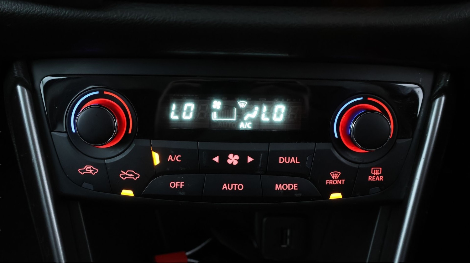 Used Suzuki SX4 S-Cross 2023 for sale - 77994488: Photo 11