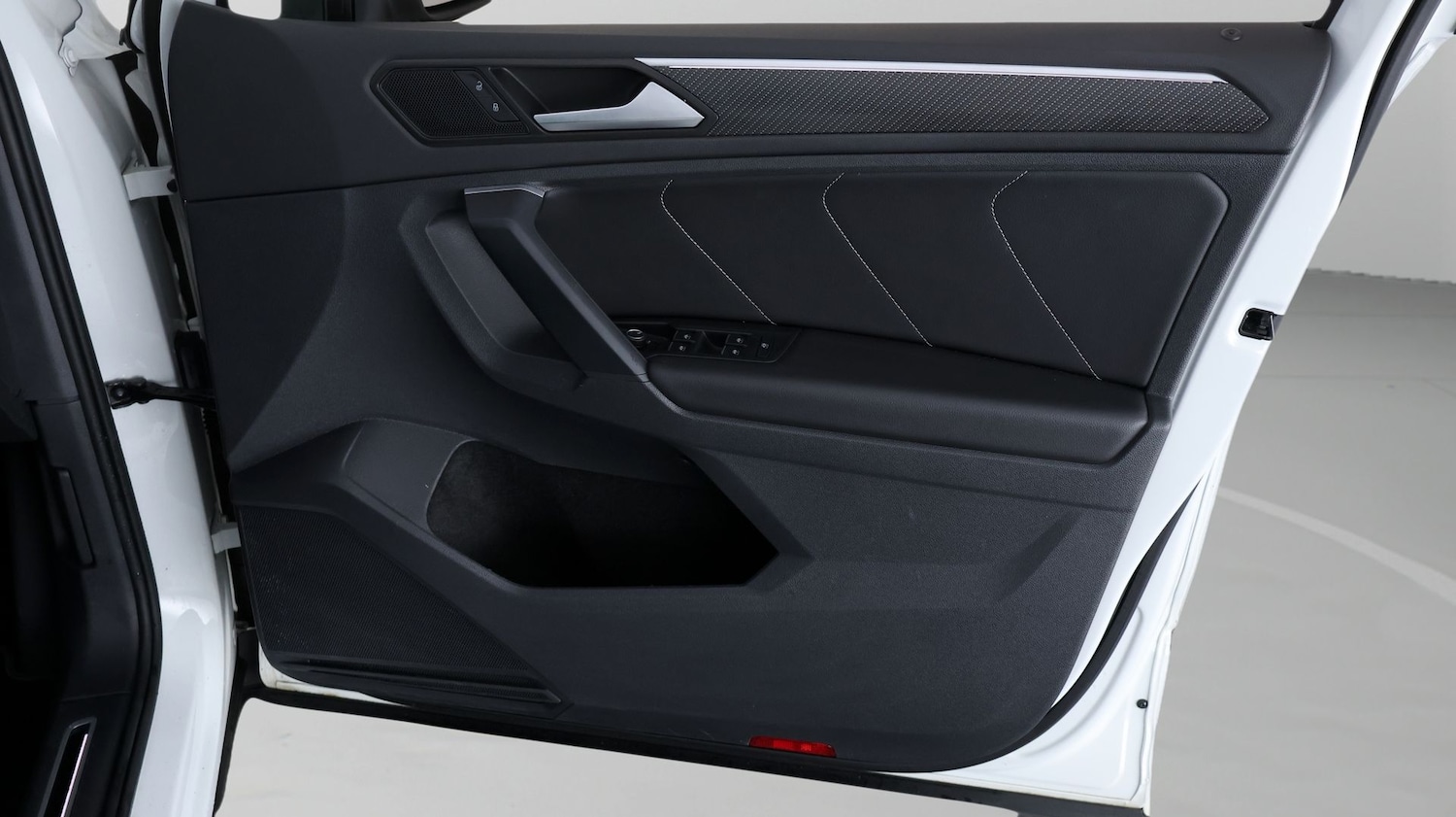 Used Volkswagen Tiguan 2023 for sale - 78108951: Photo 14