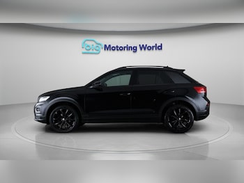 Used Volkswagen T-Roc 2021 for sale - 76032294: Photo