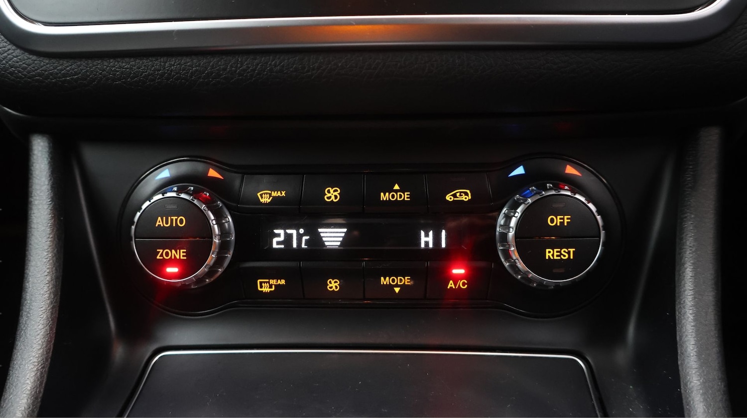 Used Mercedes-Benz GLA 2020 for sale - 77352998: Photo 11