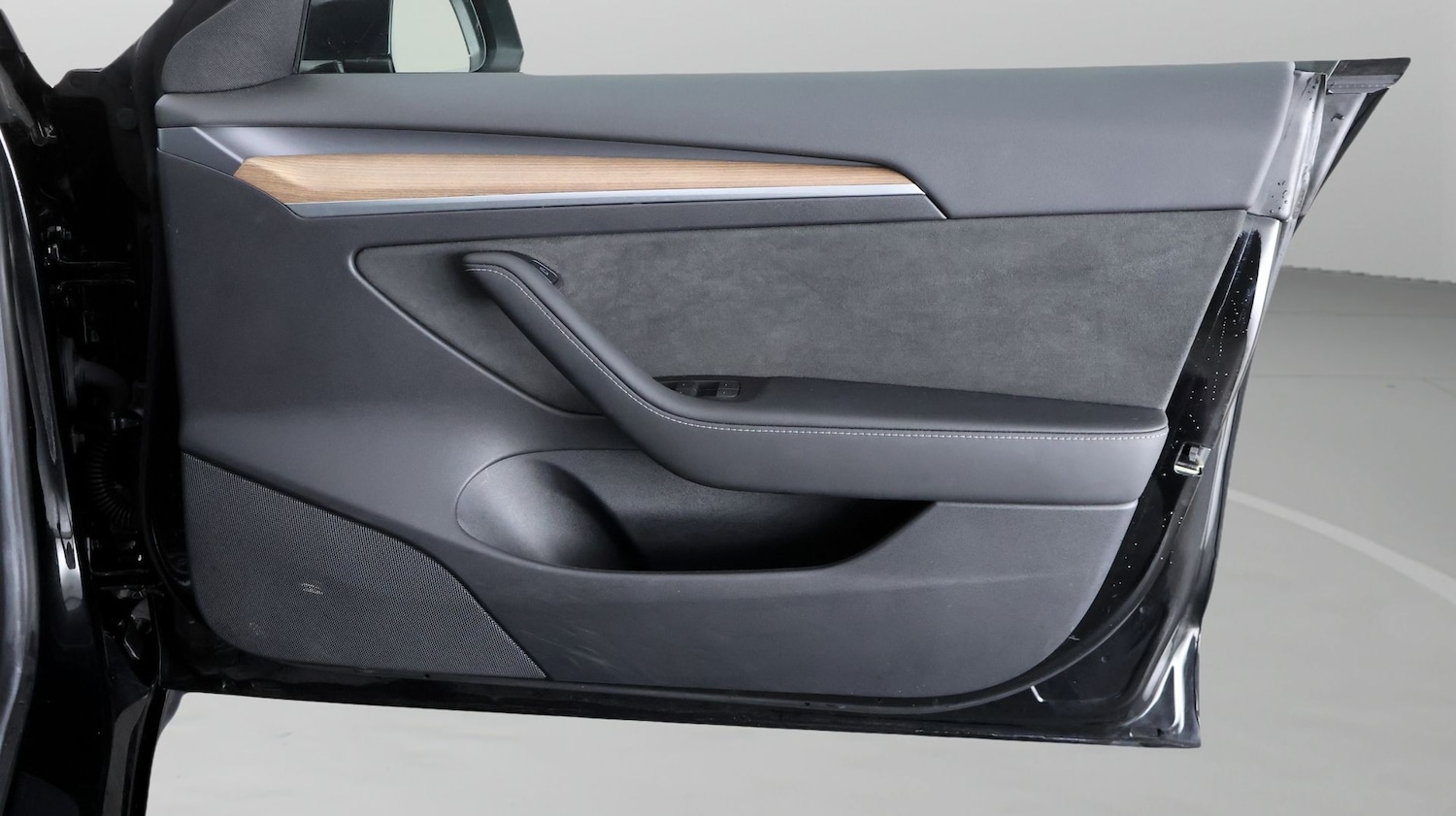 Used Tesla Model 3 2021 for sale - 77244930: Photo 15