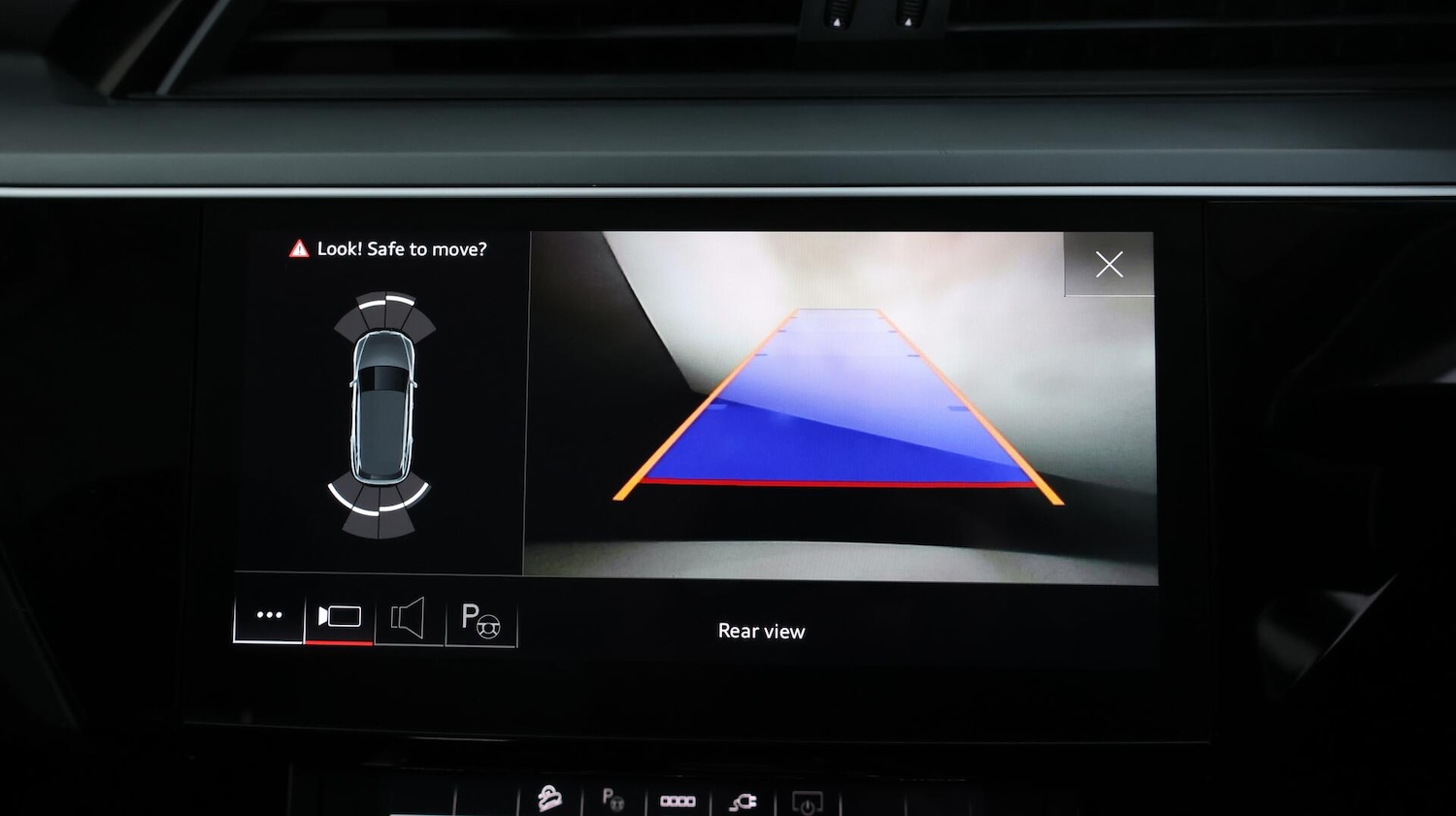 Used Audi e-tron 2022 for sale - 76690033: Photo 25