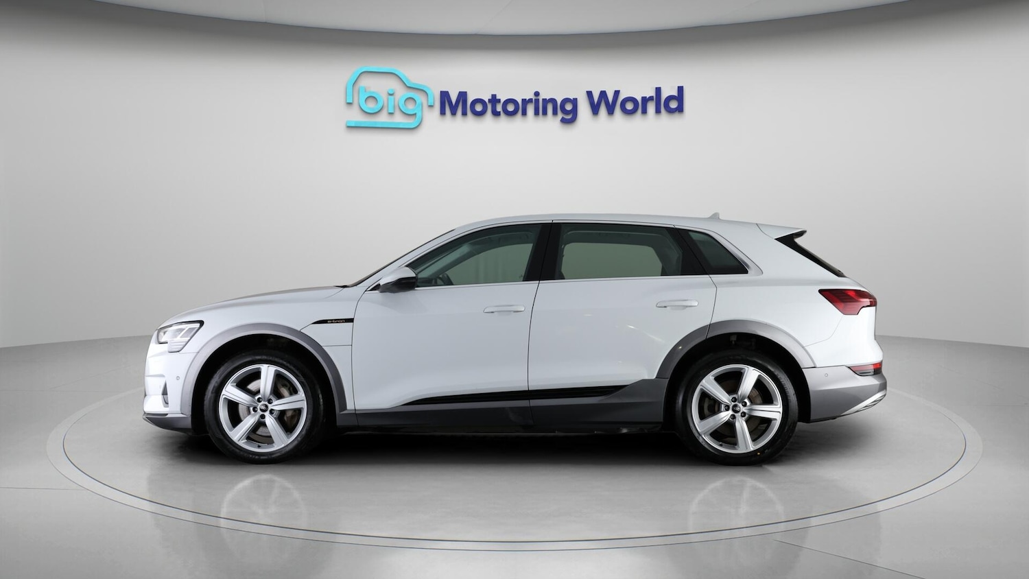 Used Audi e-tron 2022 for sale - 76690033: Photo 5