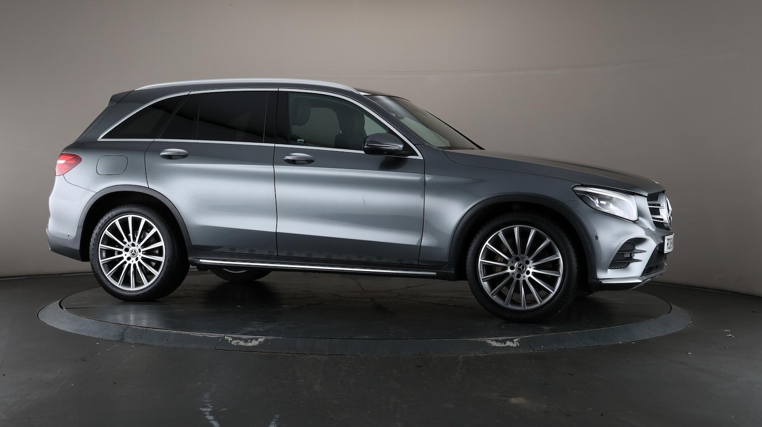 Used Mercedes-Benz GLC 2018 for sale - 76137556: Photo 60
