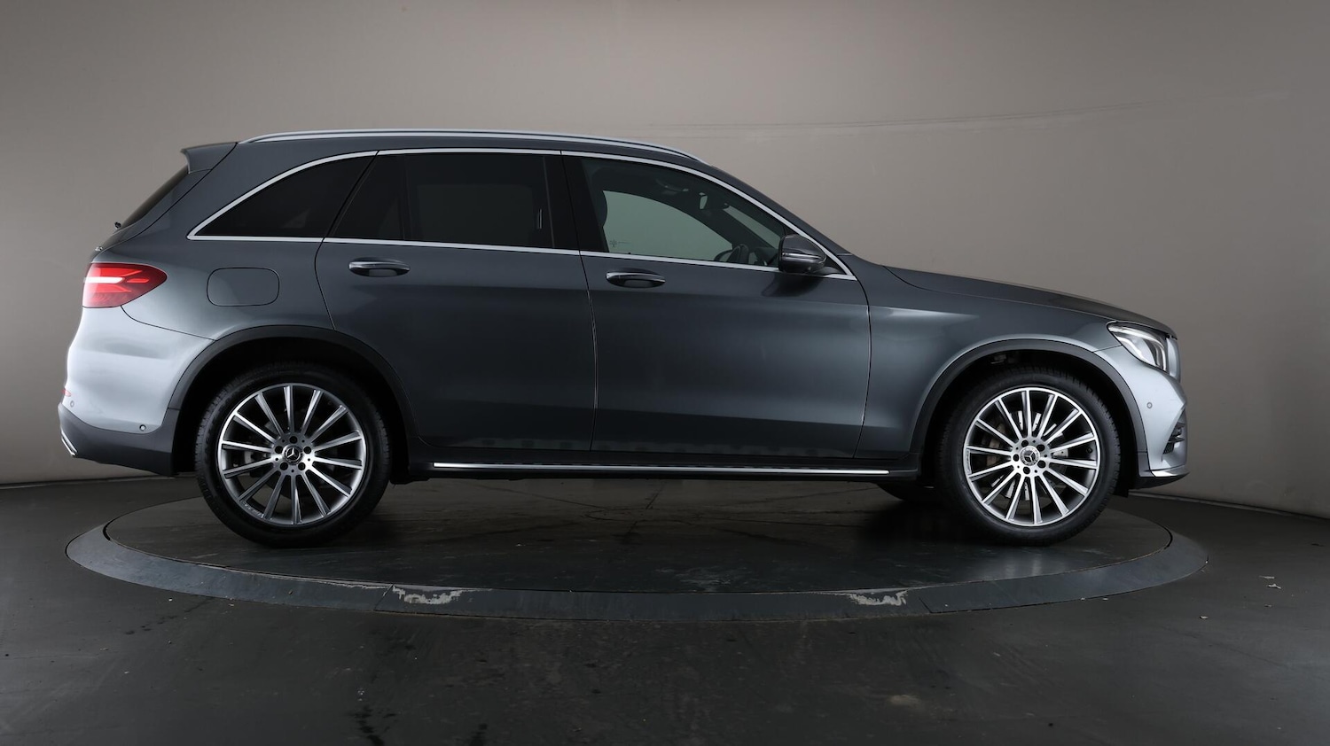 Used Mercedes-Benz GLC 2018 for sale - 76137556: Photo 63