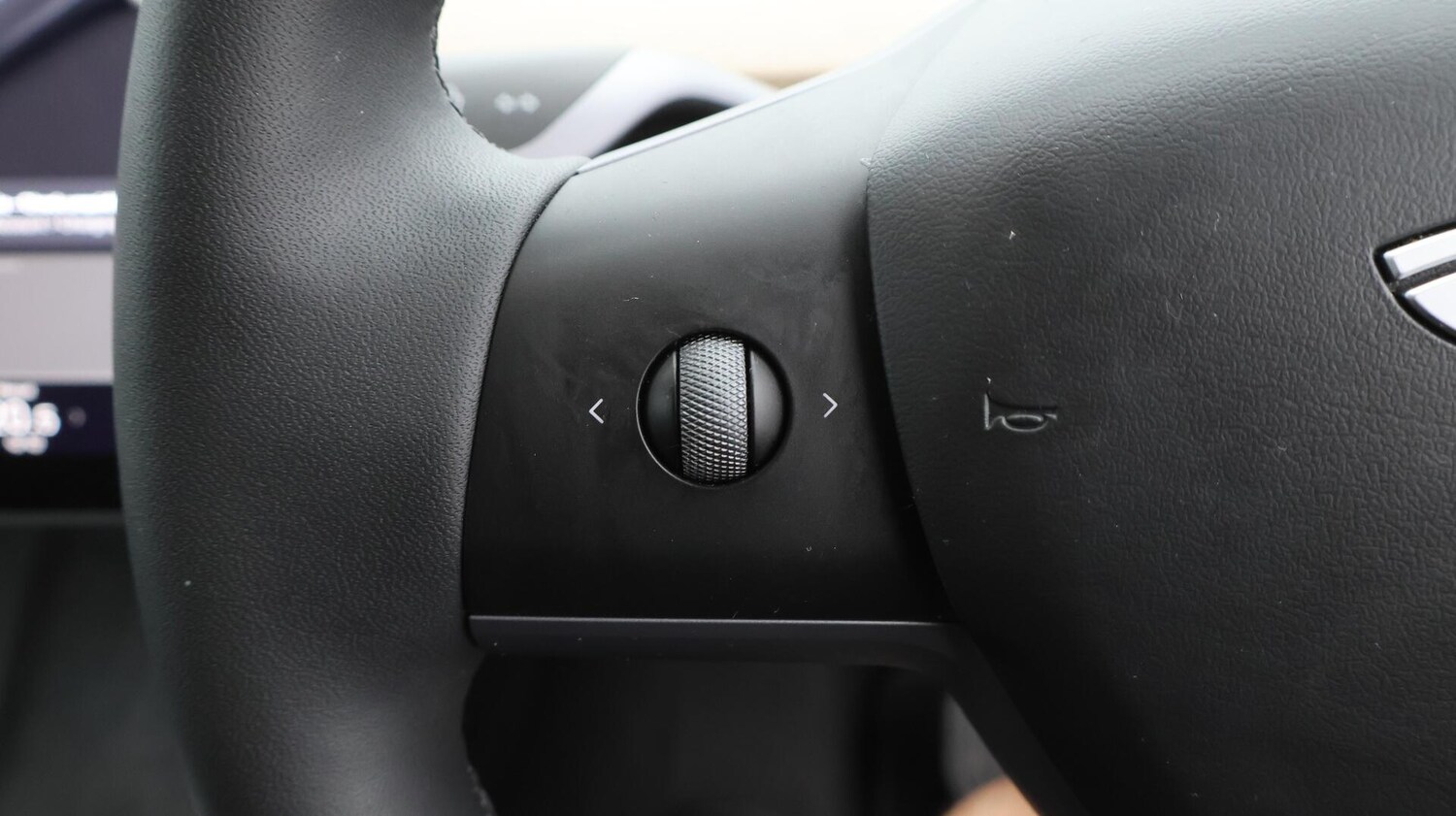 Used Tesla Model Y for sale - 76472139: Photo 23