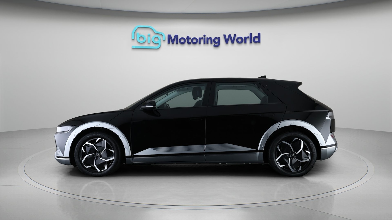 Used Hyundai IONIQ 5 2023 for sale - 77565331: Photo 4