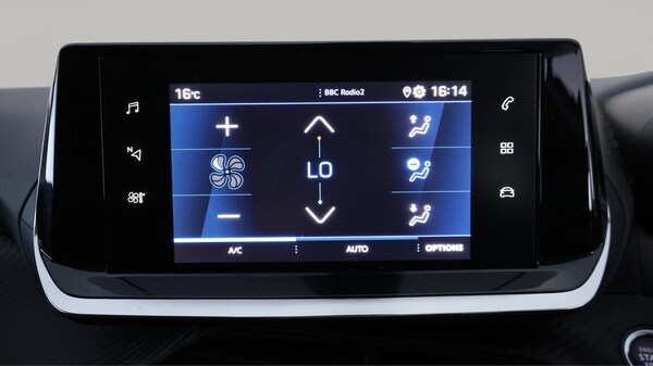 Used Peugeot 2008 2021 for sale - 76317948: Photo 12