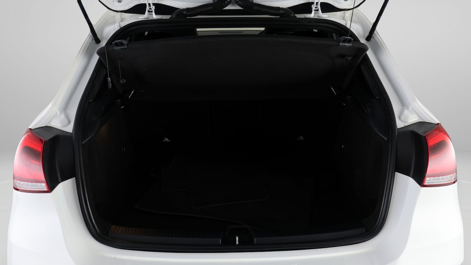 Used Mercedes-Benz A-Class 2020 for sale - 77436242: Photo 17