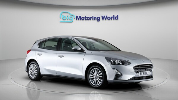 Used Ford Focus 2019 for sale - 76270318: Photo 2