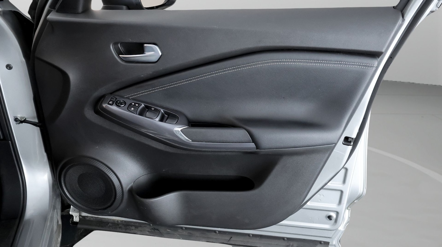 Used Nissan Juke 2023 for sale - 77324609: Photo 15