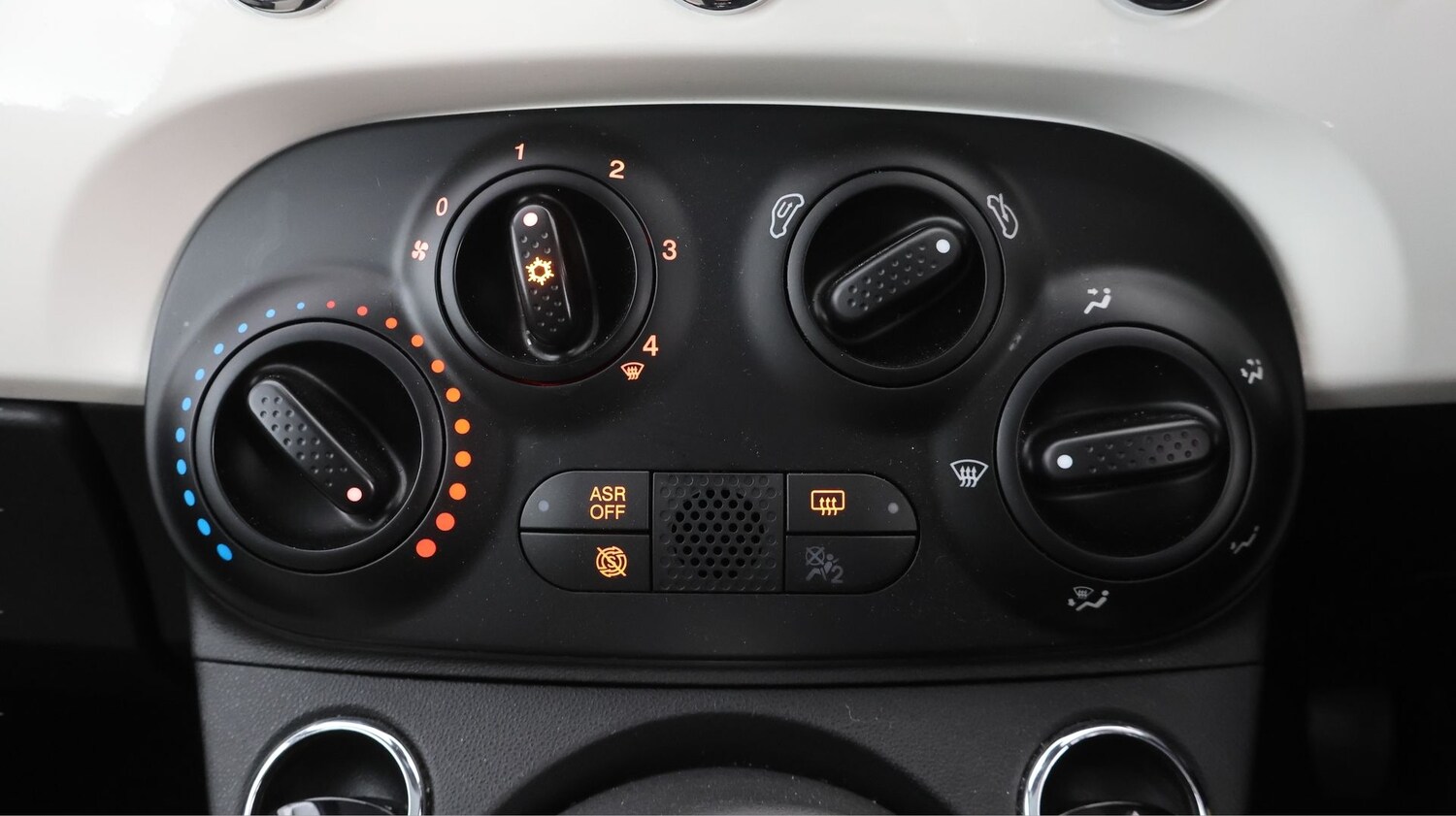 Used Fiat 500 2022 for sale - 77841025: Photo 11