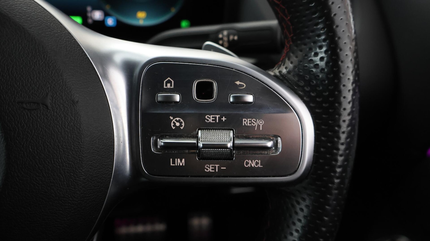 Used Mercedes-Benz EQA 2021 for sale - 76380771: Photo 24