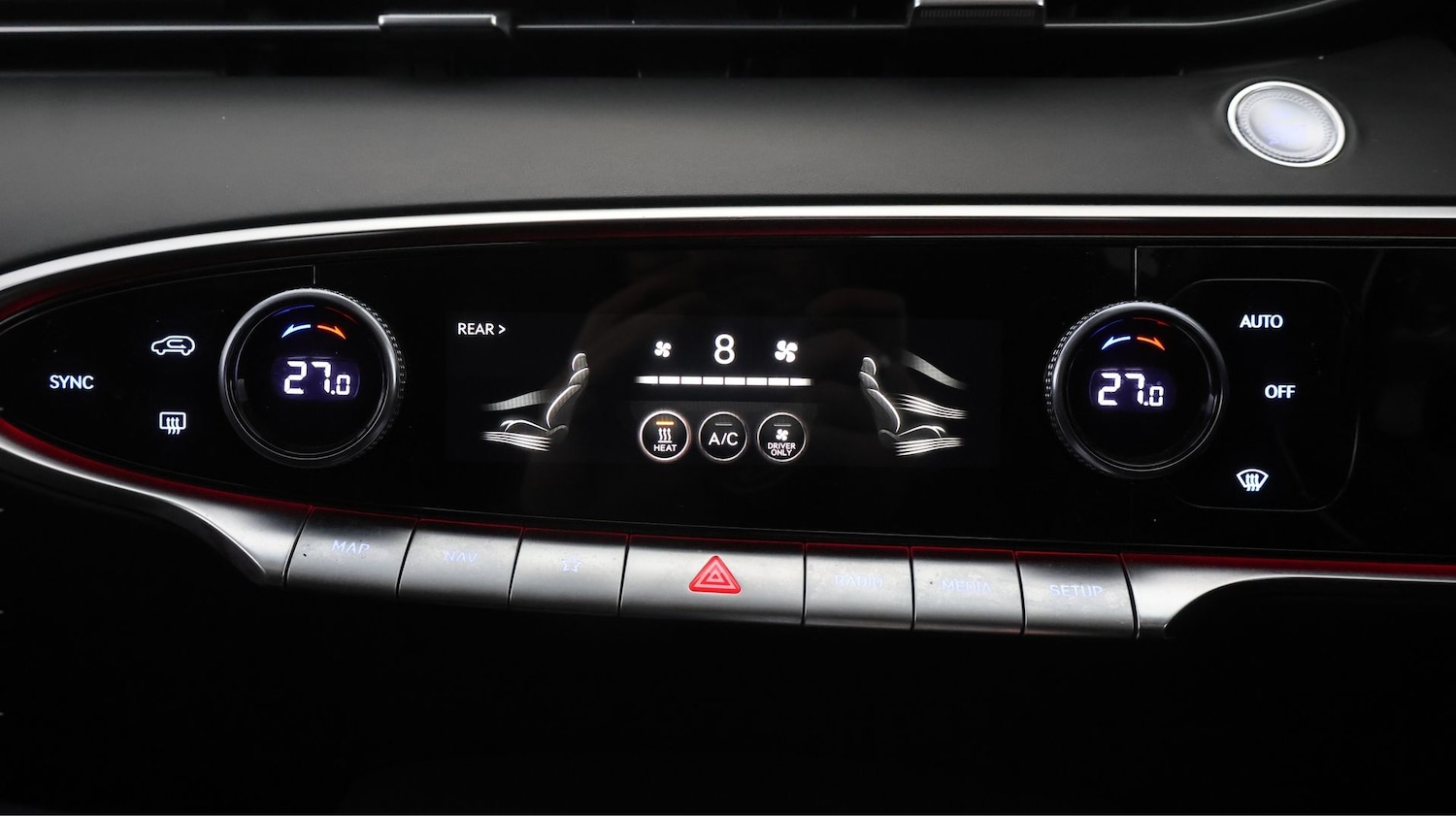 Used Genesis GV70 2023 for sale - 77335939: Photo 12