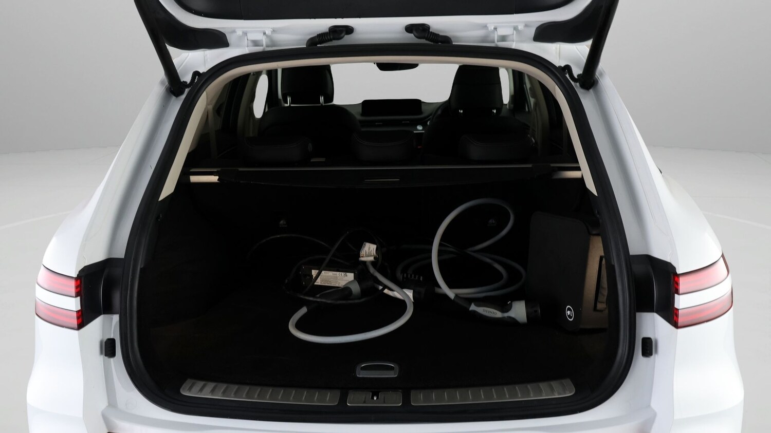 Used Genesis GV70 2023 for sale - 77335939: Photo 17