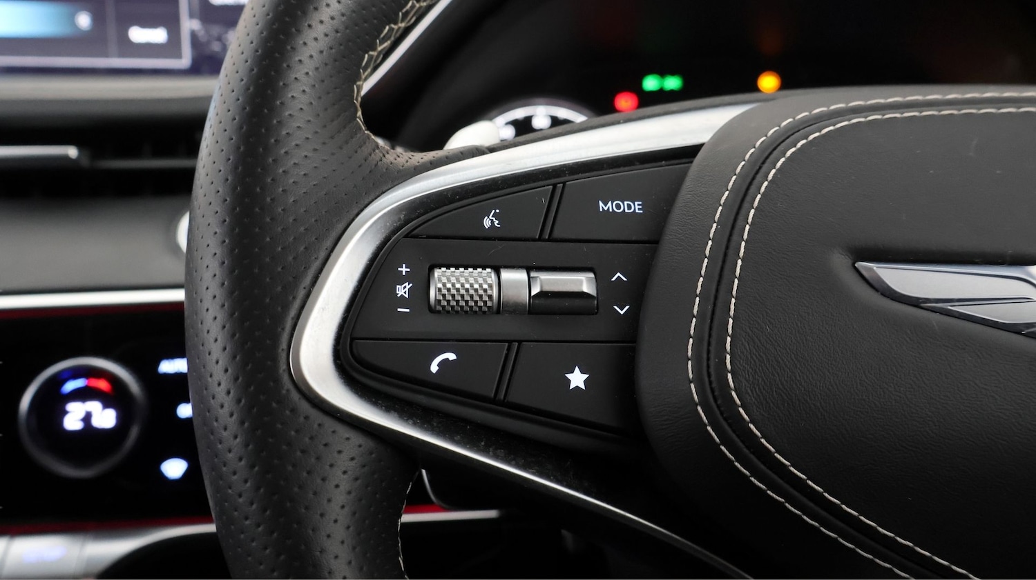 Used Genesis GV70 2023 for sale - 77335939: Photo 21