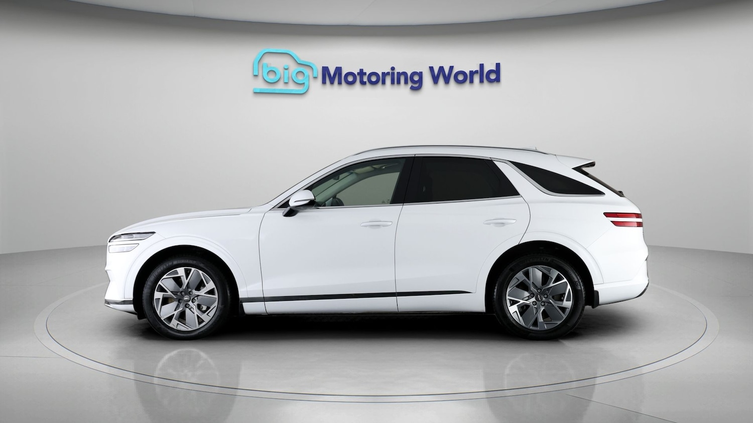 Used Genesis GV70 2023 for sale - 77335939: Photo 4