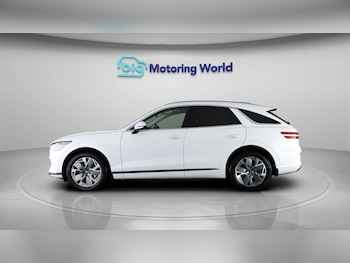 Used Genesis GV70 2023 for sale - 77335939: Photo