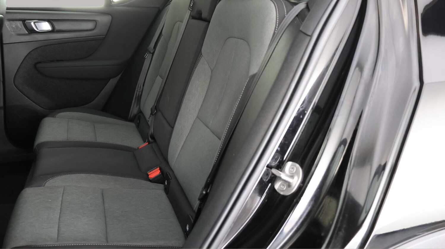 Used Volvo XC40 2022 for sale - 76512066: Photo 17