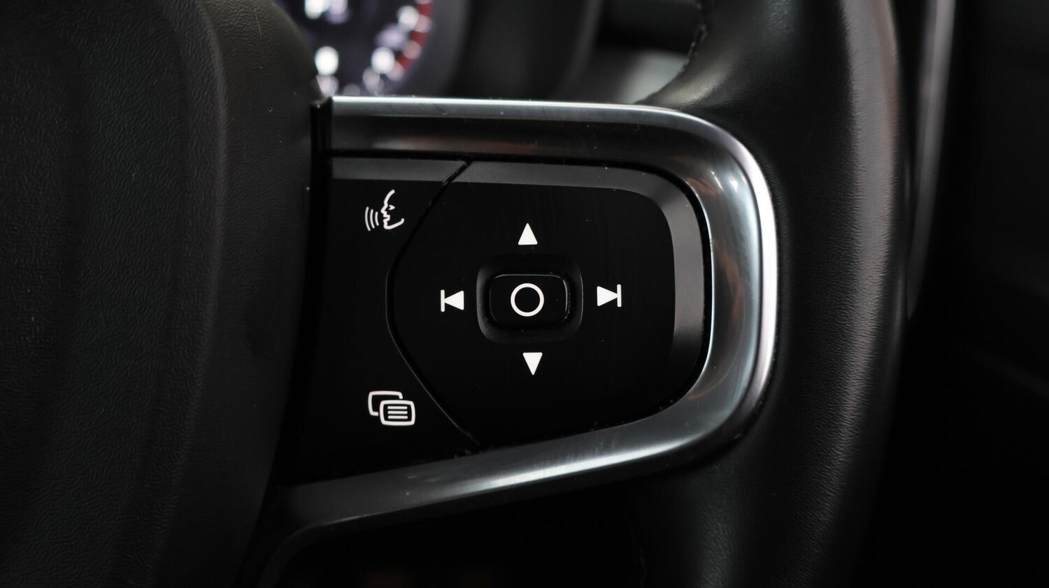 Used Volvo XC40 2022 for sale - 76512066: Photo 24