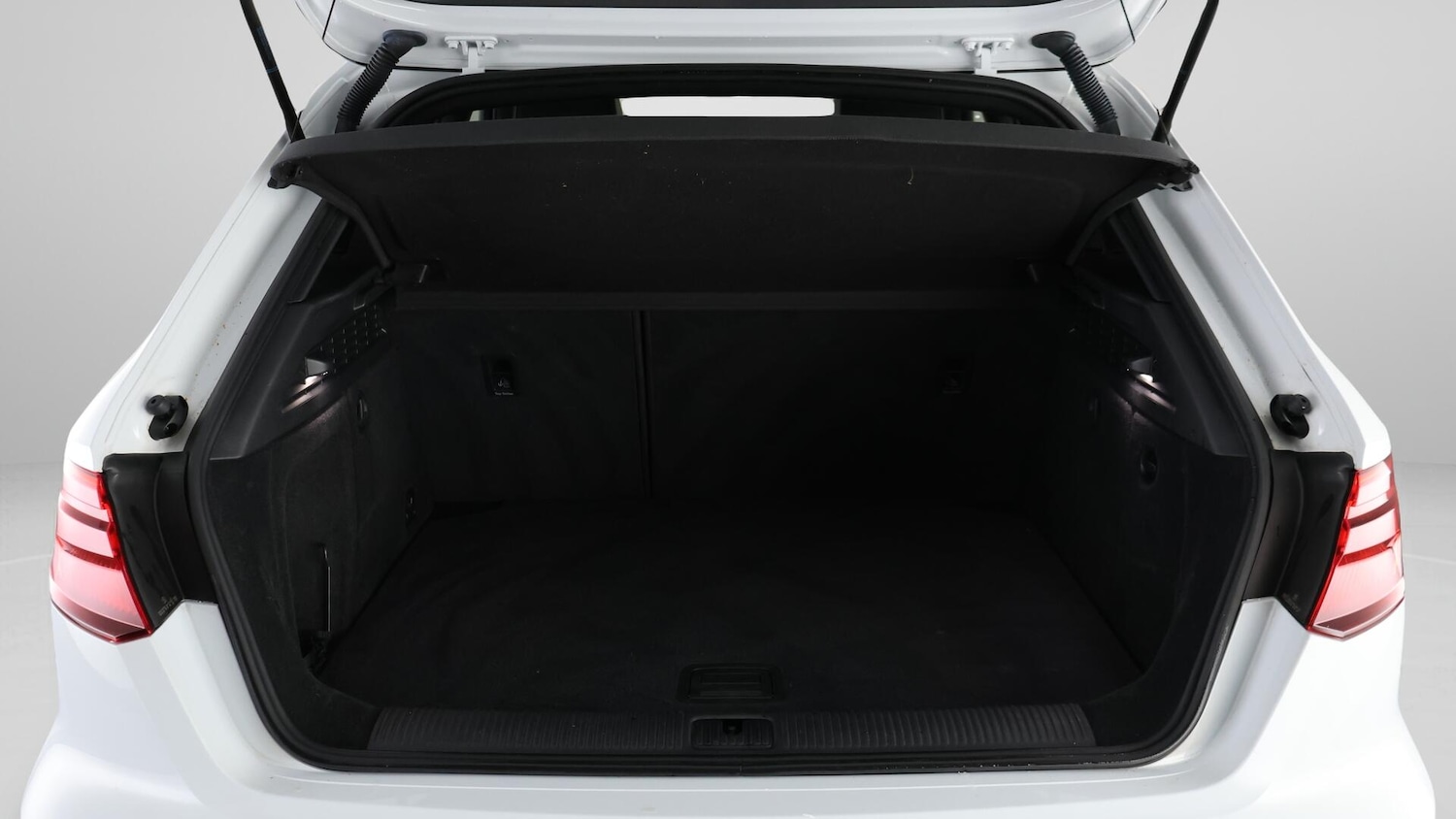 Used Audi A3 2018 for sale - 76735097: Photo 18