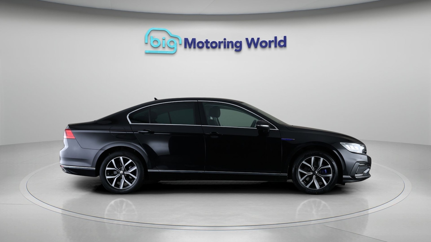 Used Volkswagen Passat for sale - 77395631: Photo 8