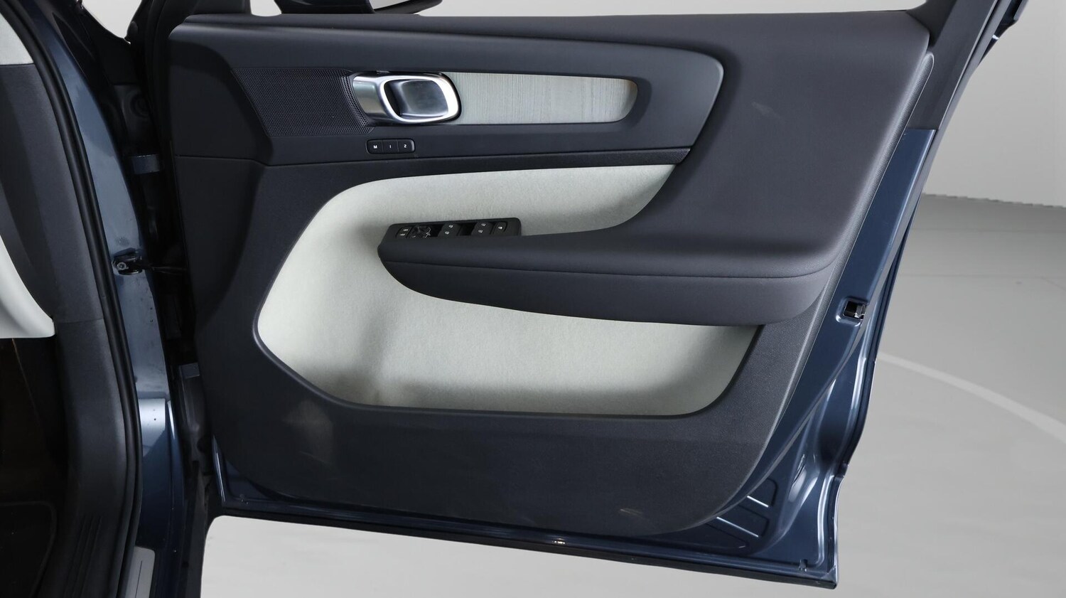 Used Volvo XC40 for sale - 76727567: Photo 15