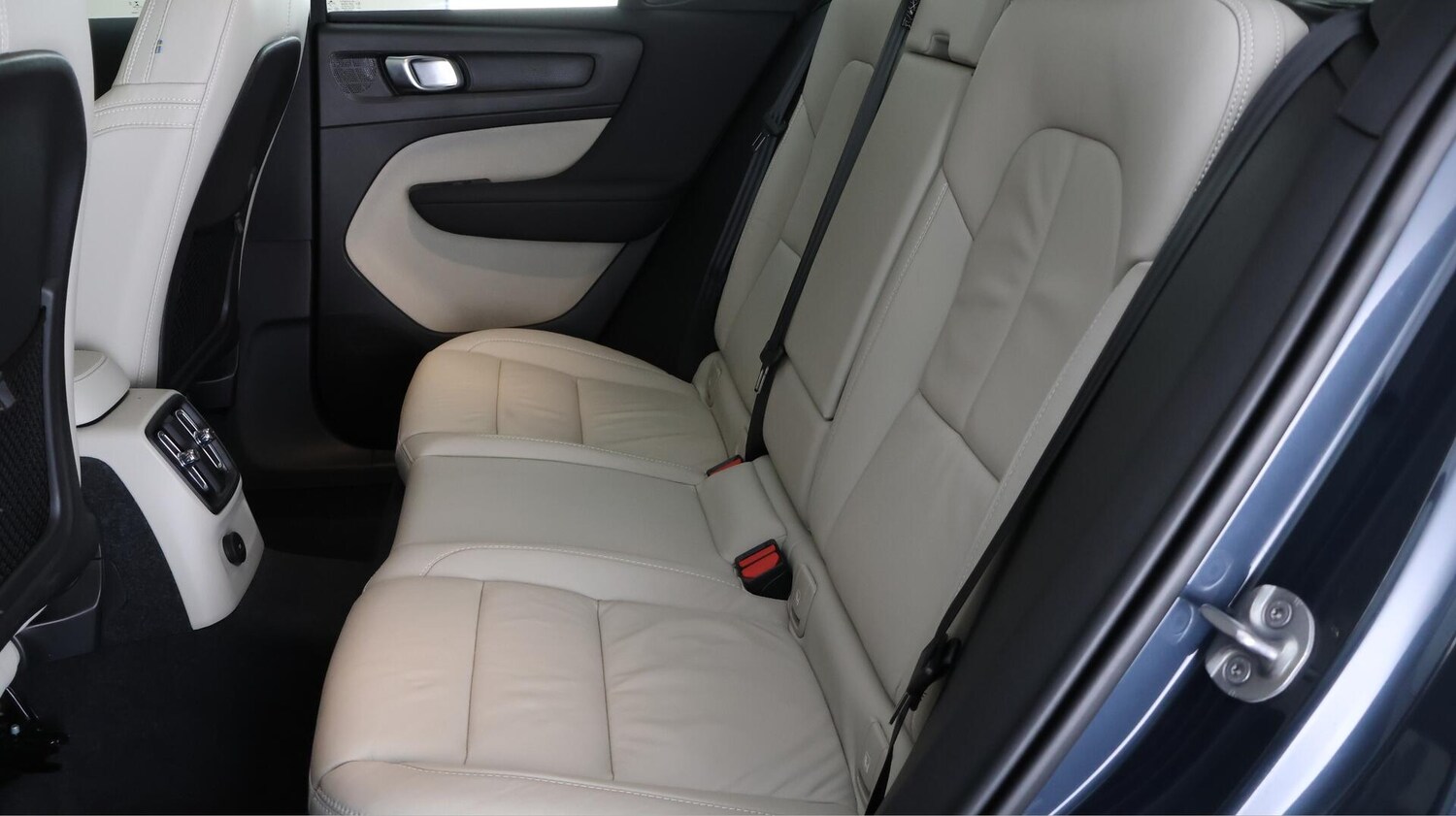 Used Volvo XC40 for sale - 76727567: Photo 16