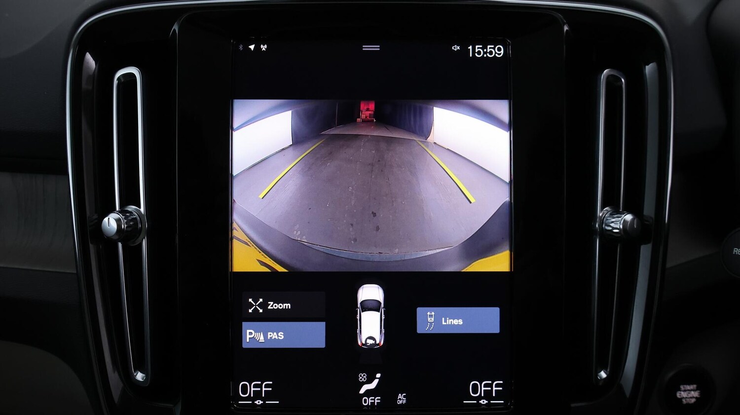 Used Volvo XC40 for sale - 76727567: Photo 24