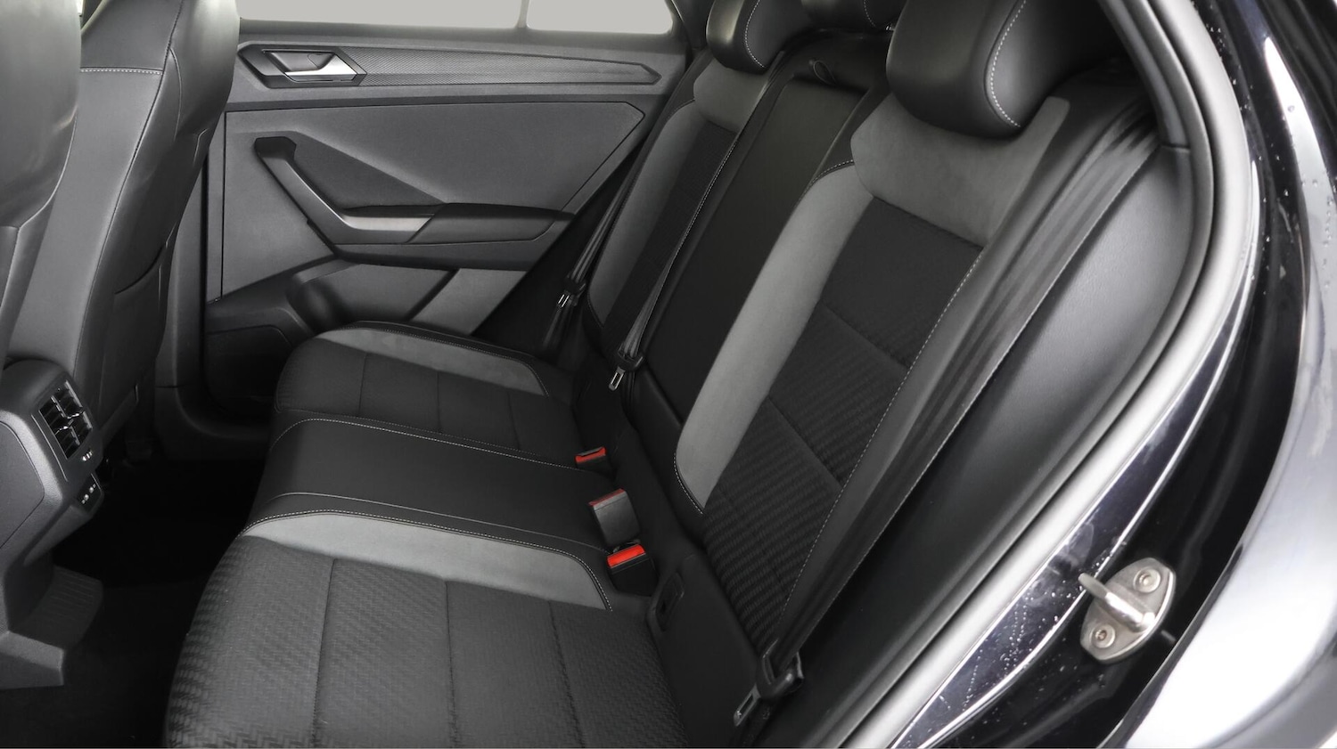 Used Volkswagen T-Roc 2021 for sale - 76108874: Photo 16