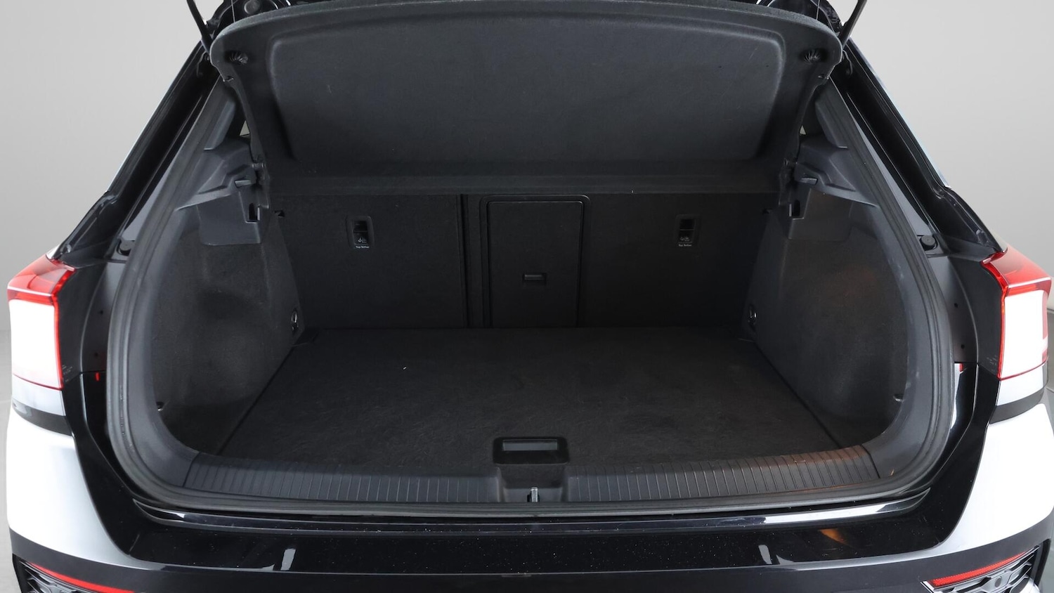 Used Volkswagen T-Roc 2021 for sale - 76108874: Photo 17