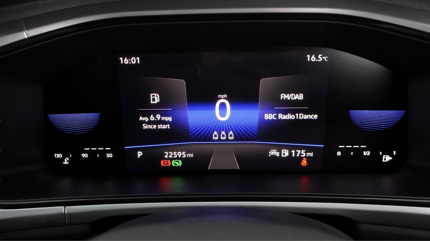 Used Volkswagen T-Roc 2023 for sale - 78046651: Photo 10