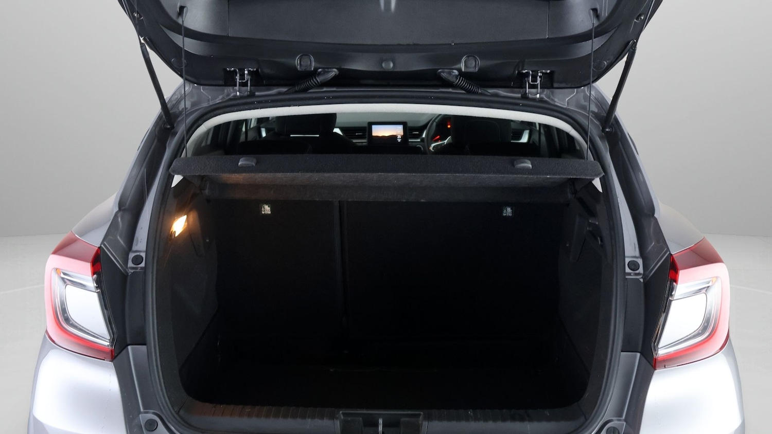 Used Renault Captur 2022 for sale - 77776094: Photo 17