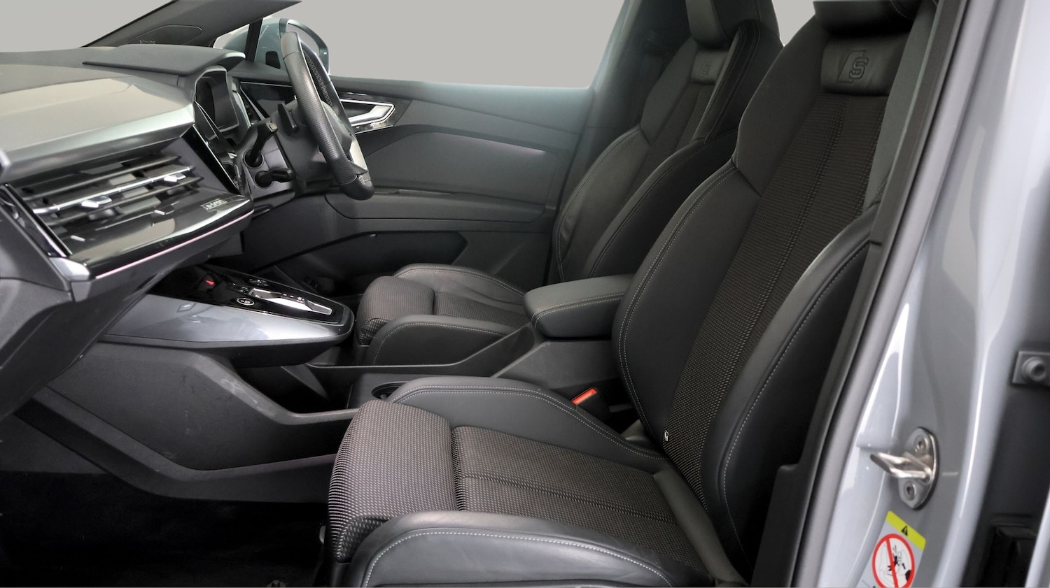 Used Audi Q4 e-tron 2023 for sale - 77428924: Photo 14