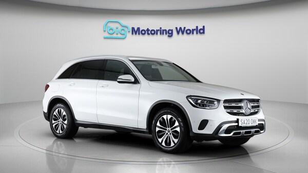 Used Mercedes-Benz GLC 2020 for sale - 76226824: Photo 2