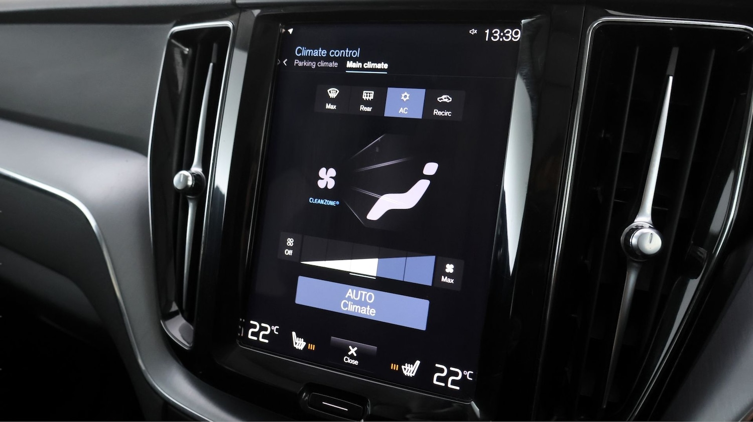 Used Volvo XC60 2019 for sale - 78098995: Photo 12