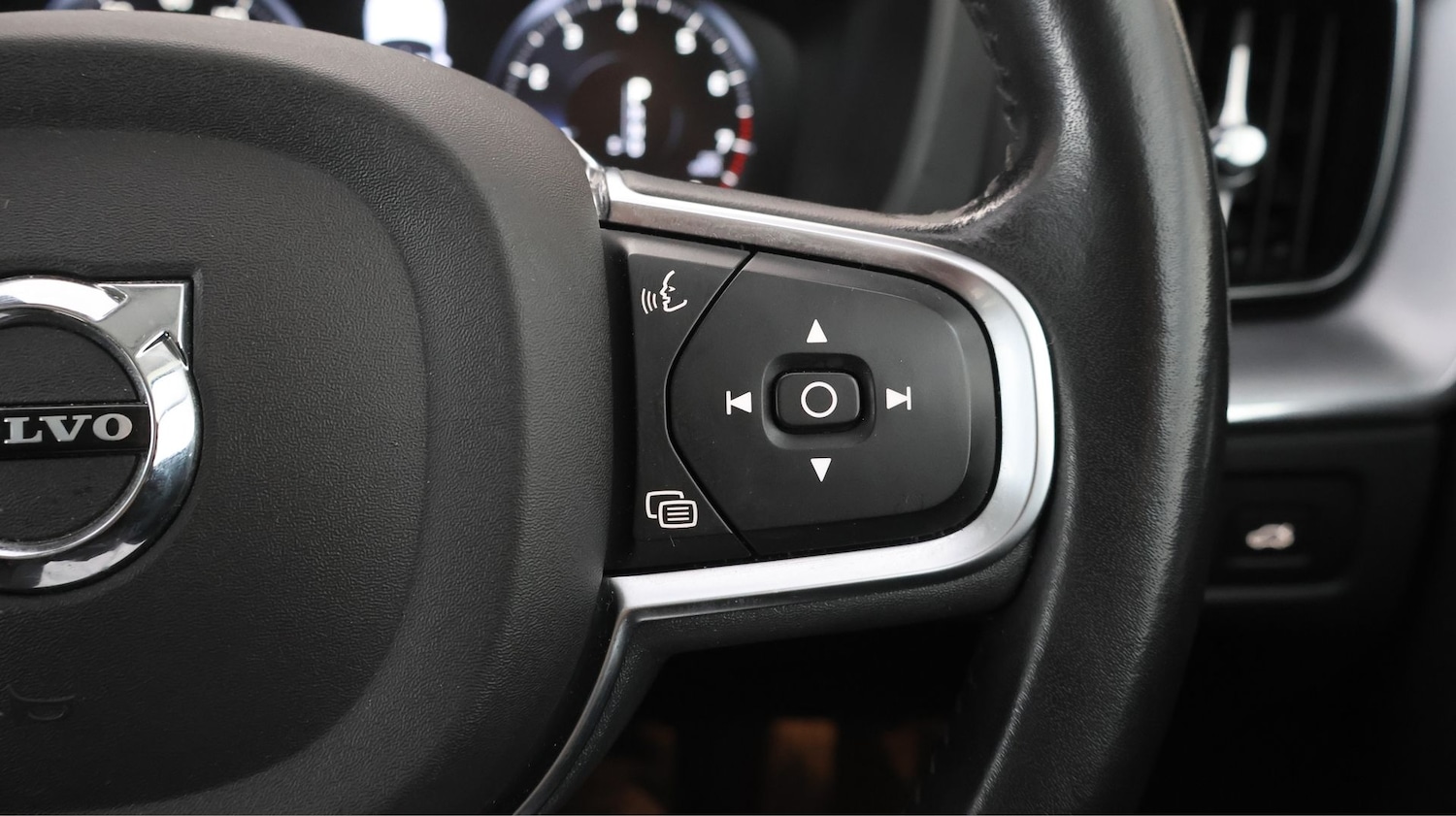 Used Volvo XC60 2019 for sale - 78098995: Photo 20