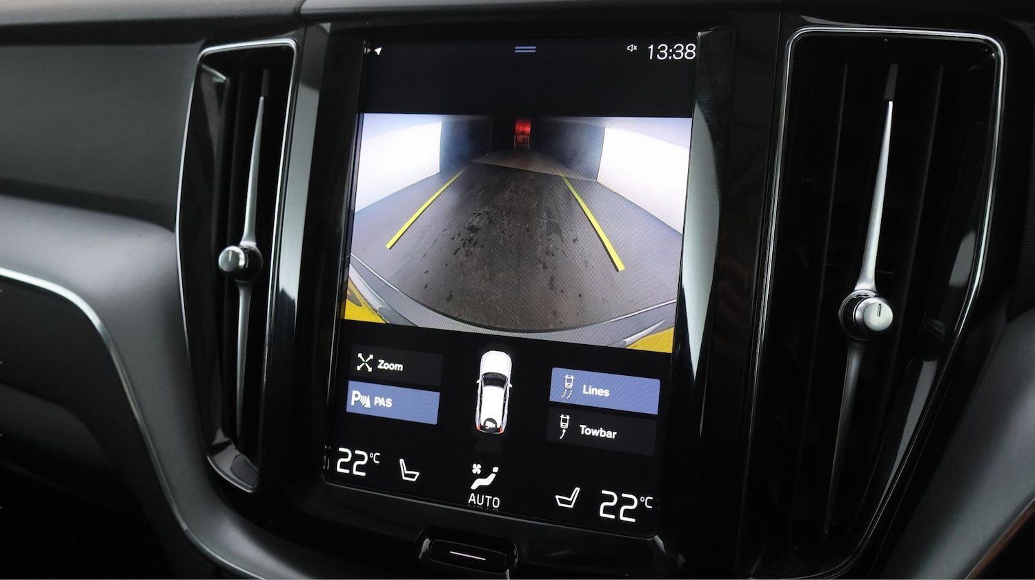 Used Volvo XC60 2019 for sale - 78098995: Photo 21