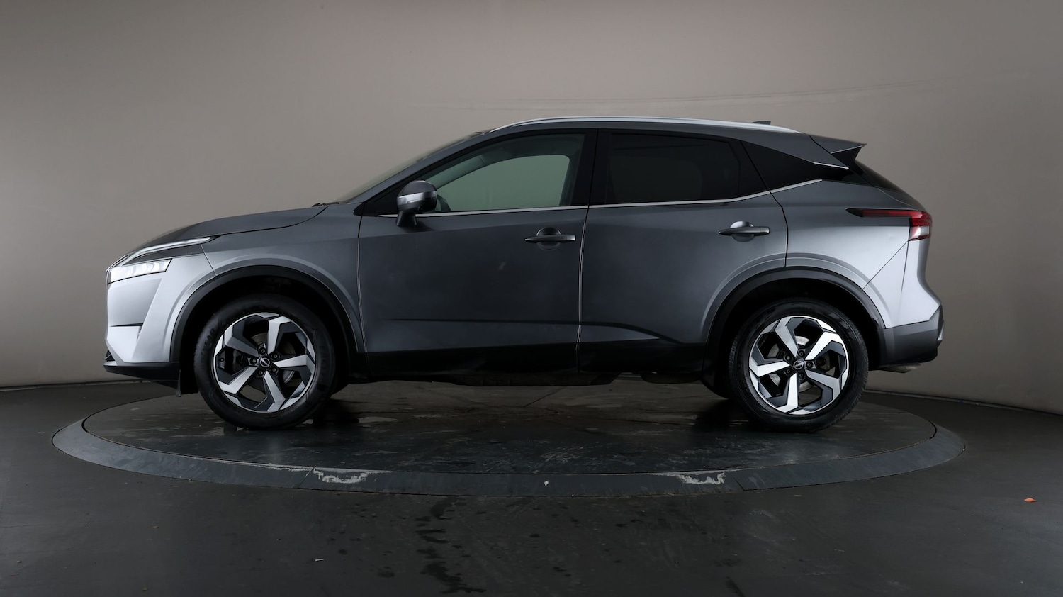 Used Nissan Qashqai for sale - 76811132: Photo 29