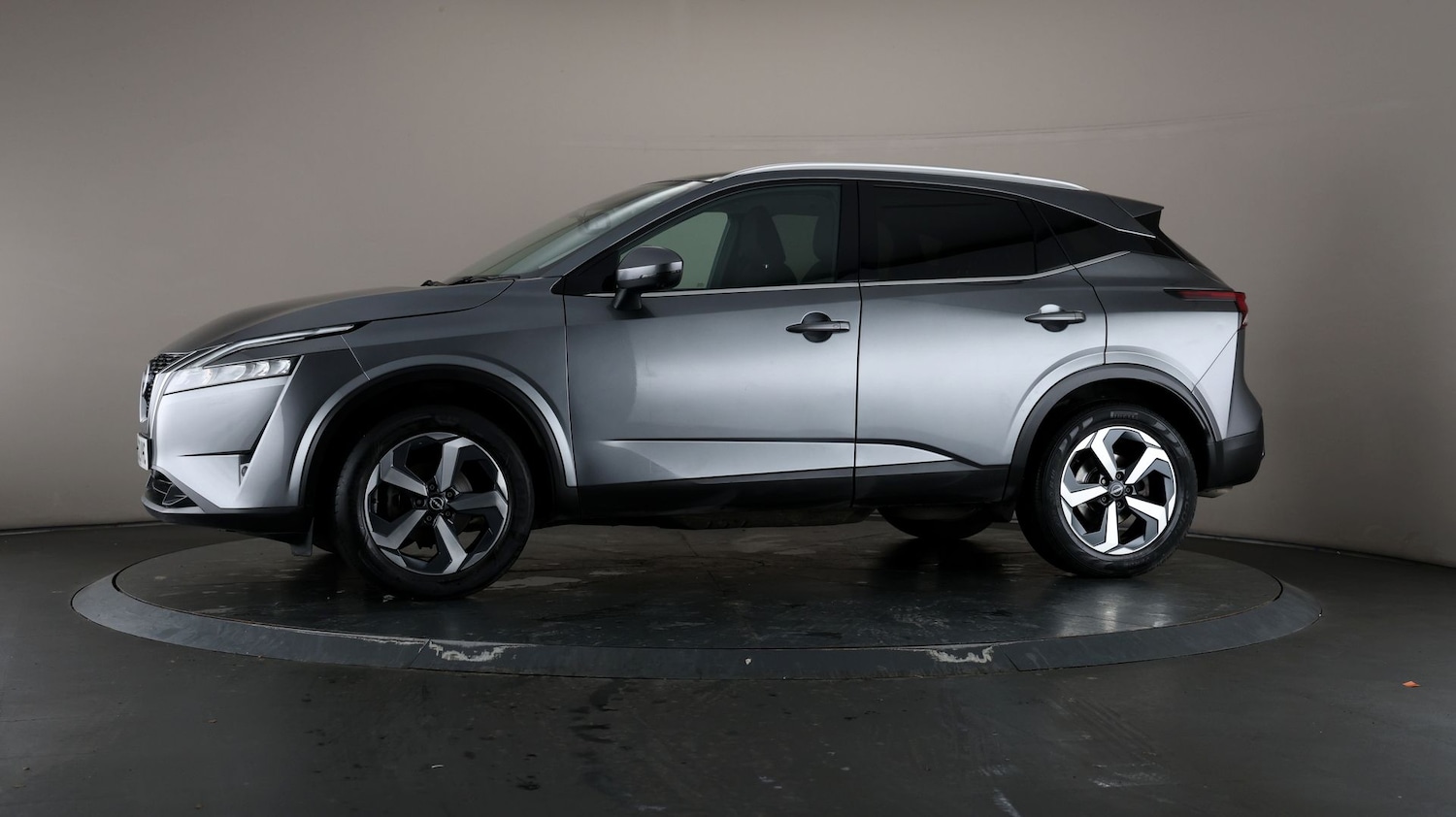 Used Nissan Qashqai for sale - 76811132: Photo 31