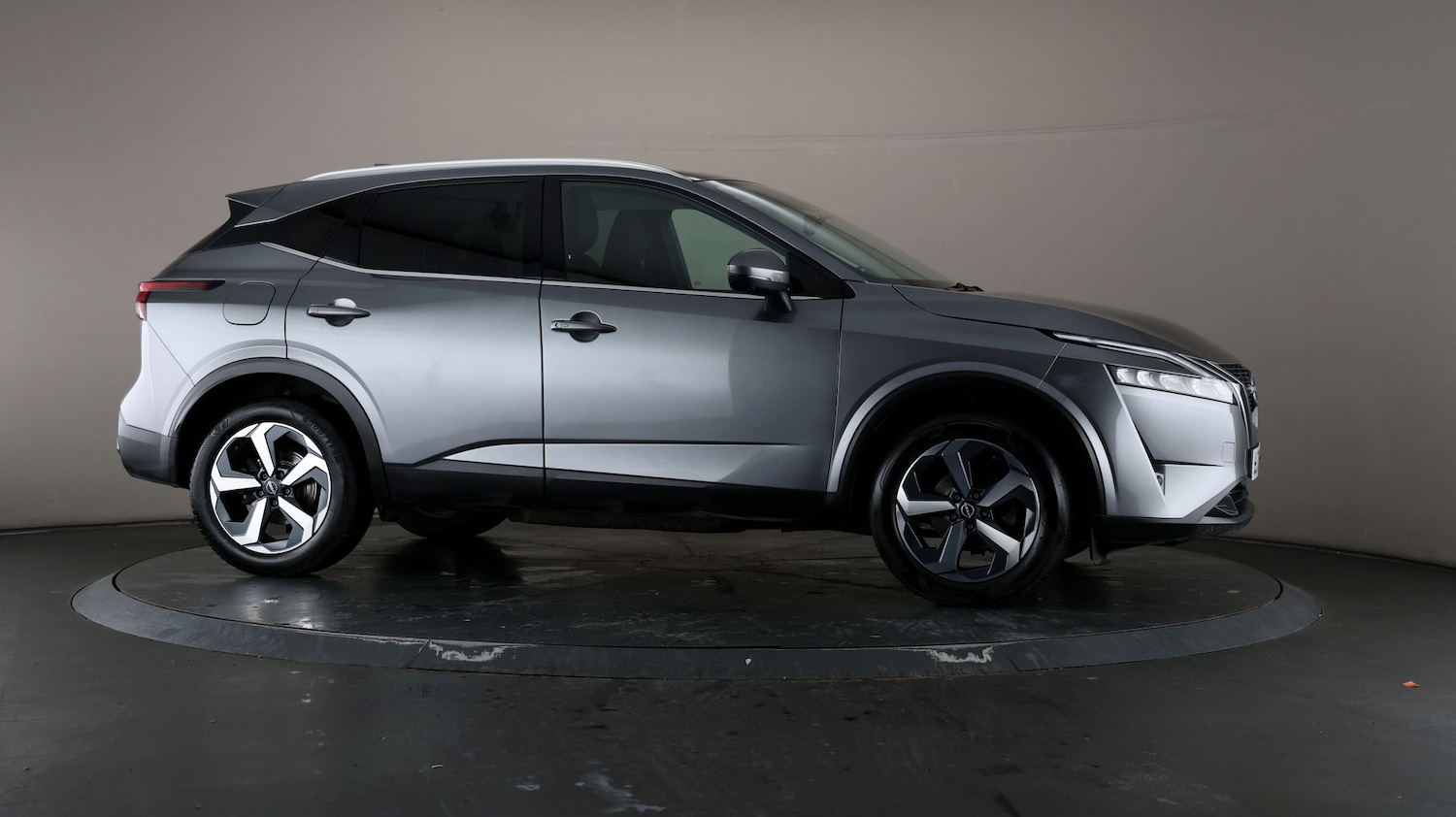 Used Nissan Qashqai for sale - 76811132: Photo 50