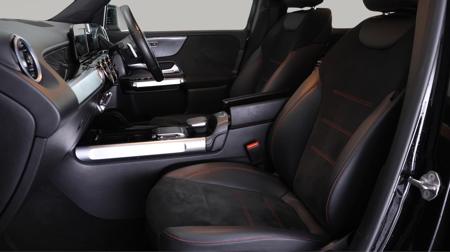 Used Mercedes-Benz GLB 2022 for sale - 76431977: Photo 15