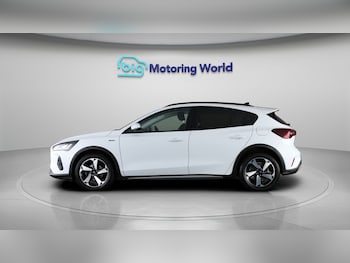 Used Ford Focus 2022 for sale - 77831584: Photo