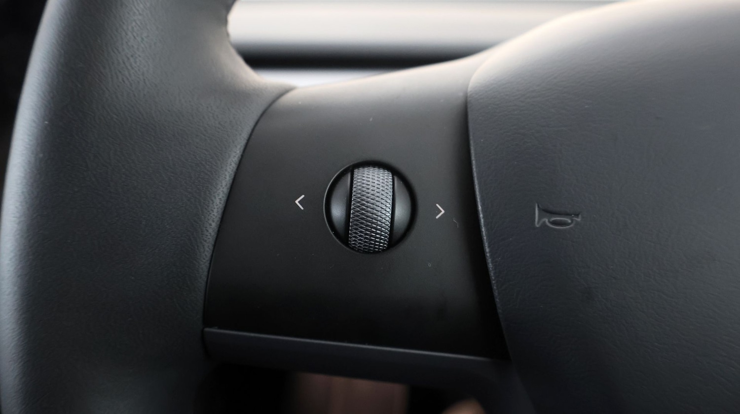 Used Tesla Model Y 2022 for sale - 77234400: Photo 24