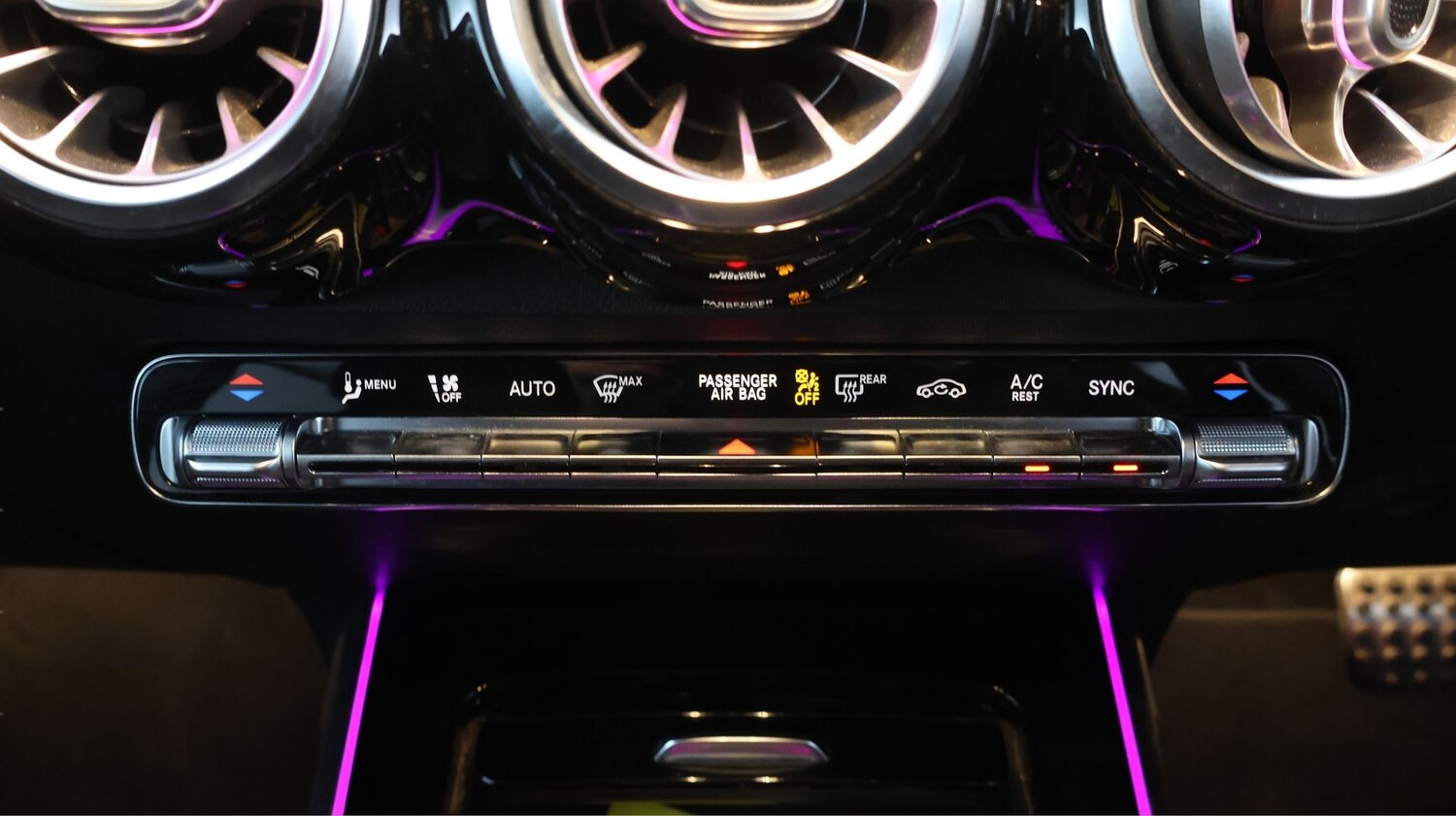 Used Mercedes-Benz GLB for sale - 77841674: Photo 11