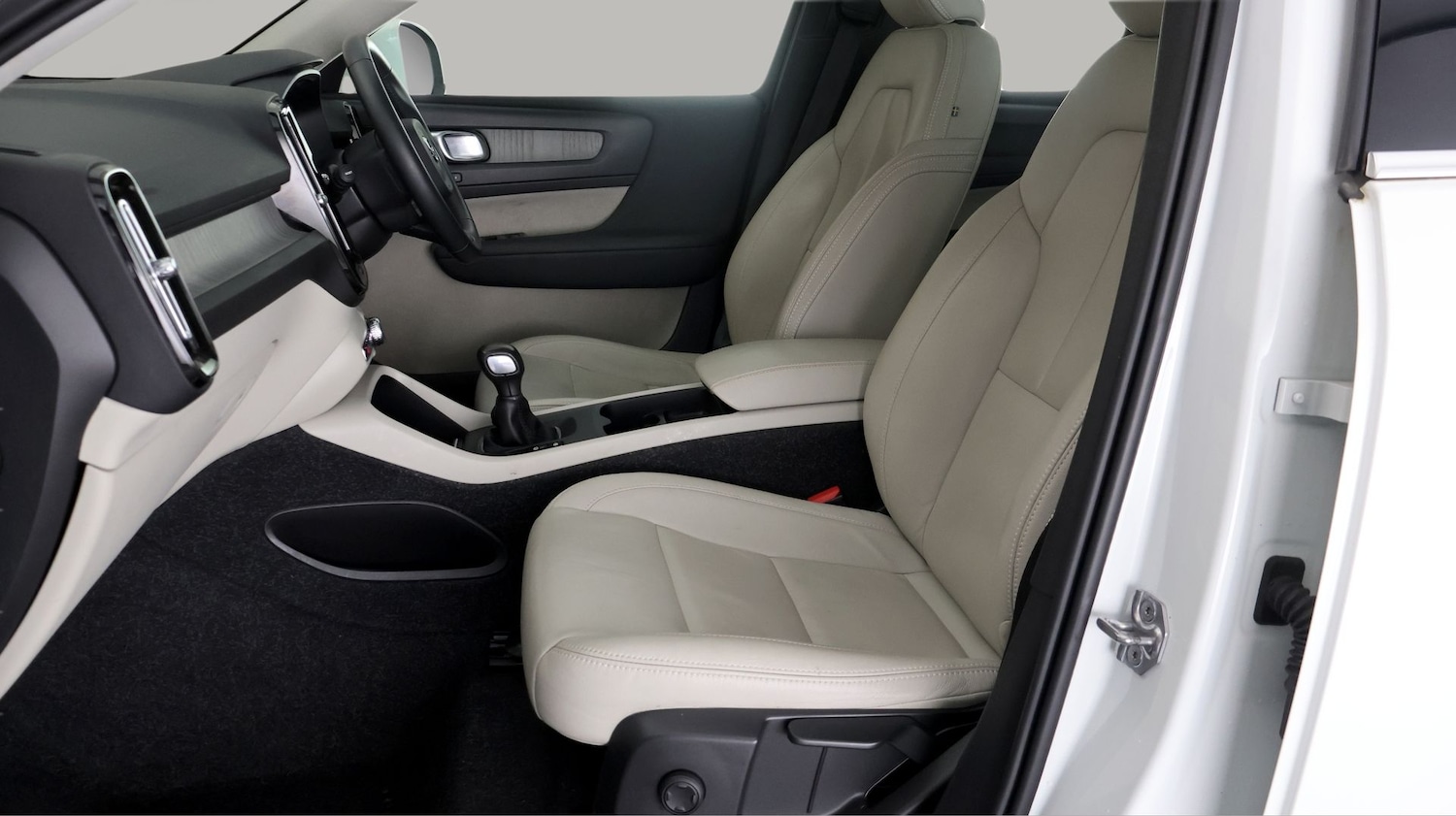 Used Volvo XC40 2020 for sale - 77953755: Photo 13