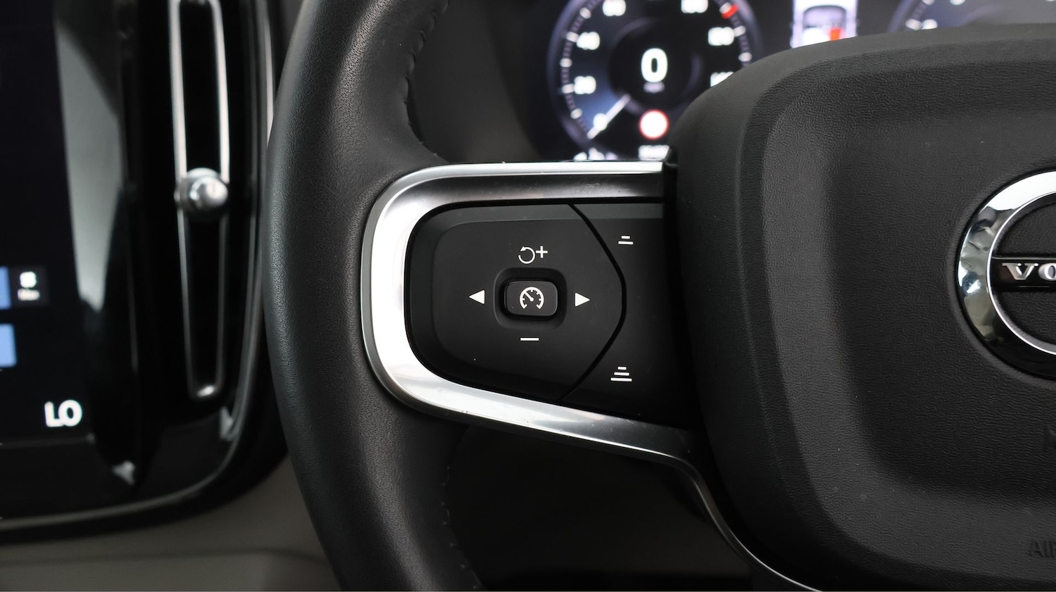 Used Volvo XC40 2020 for sale - 77953755: Photo 20