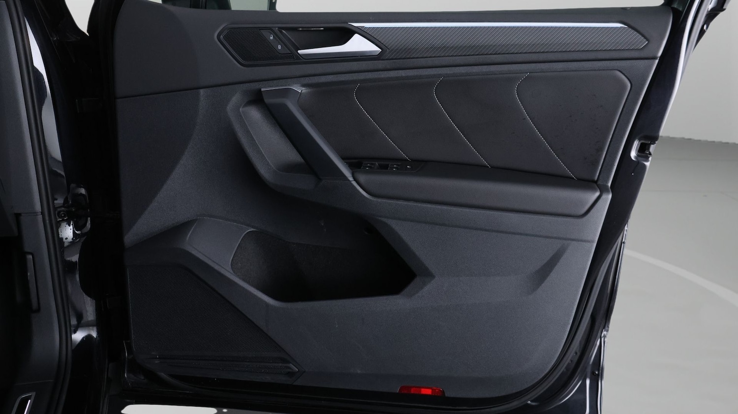 Used Volkswagen Tiguan 2021 for sale - 77329405: Photo 15